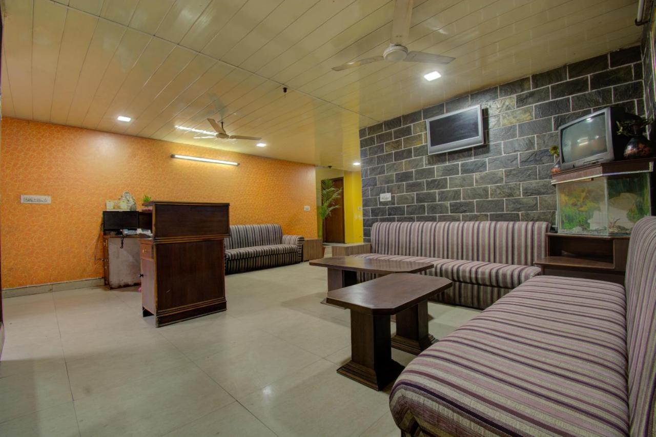Oyo 16002 Hotel Shaan Джайпур Екстериор снимка